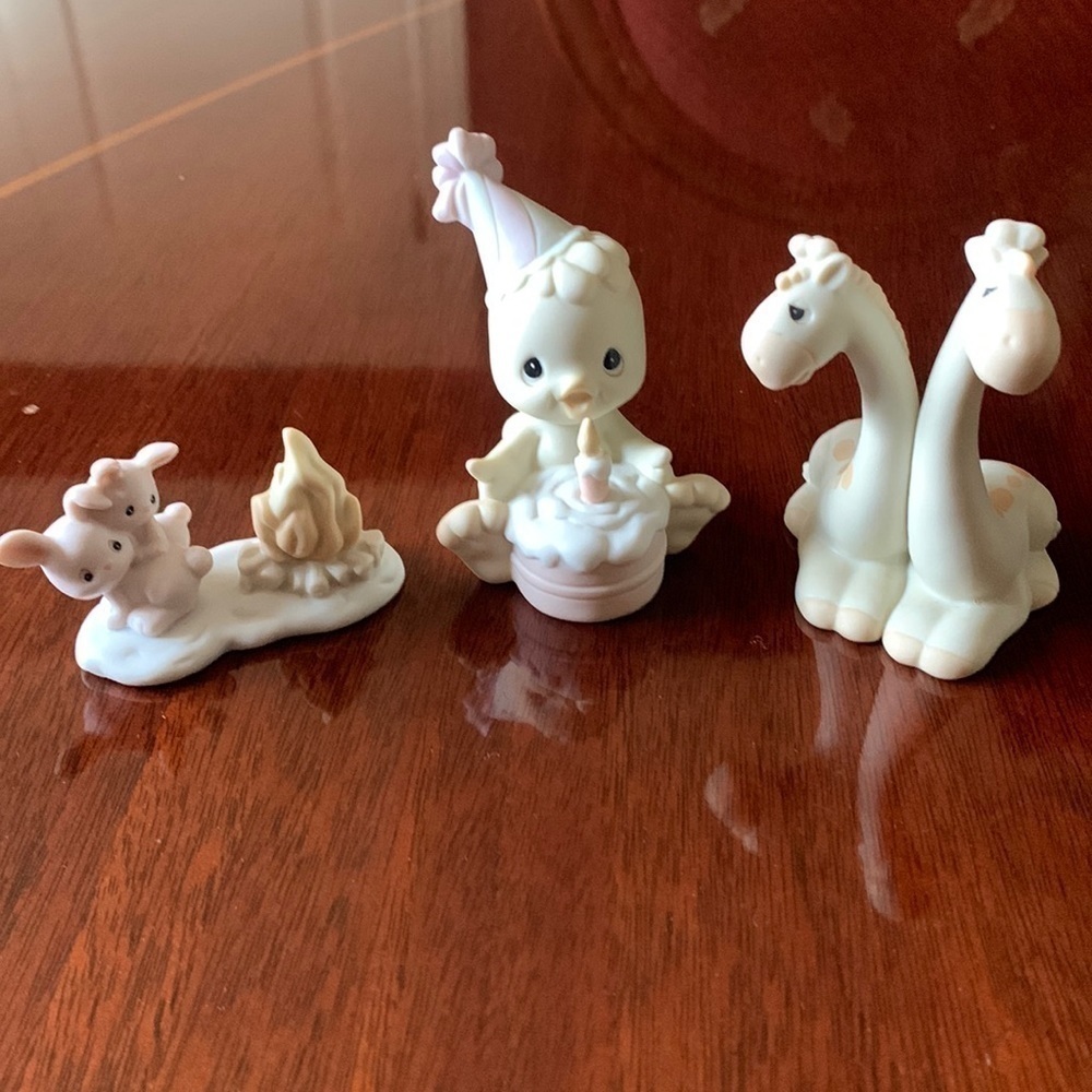 PRECIOUS Moments 3 piece Bundle. Happy Birdie, Giraffes, Bonfire (bunnies)